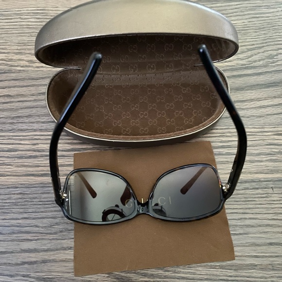 Gucci sunglasses - Picture 6 of 7